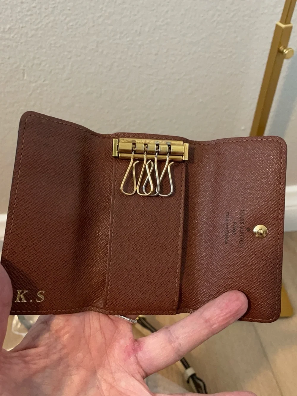 Louis Vuitton classic louis